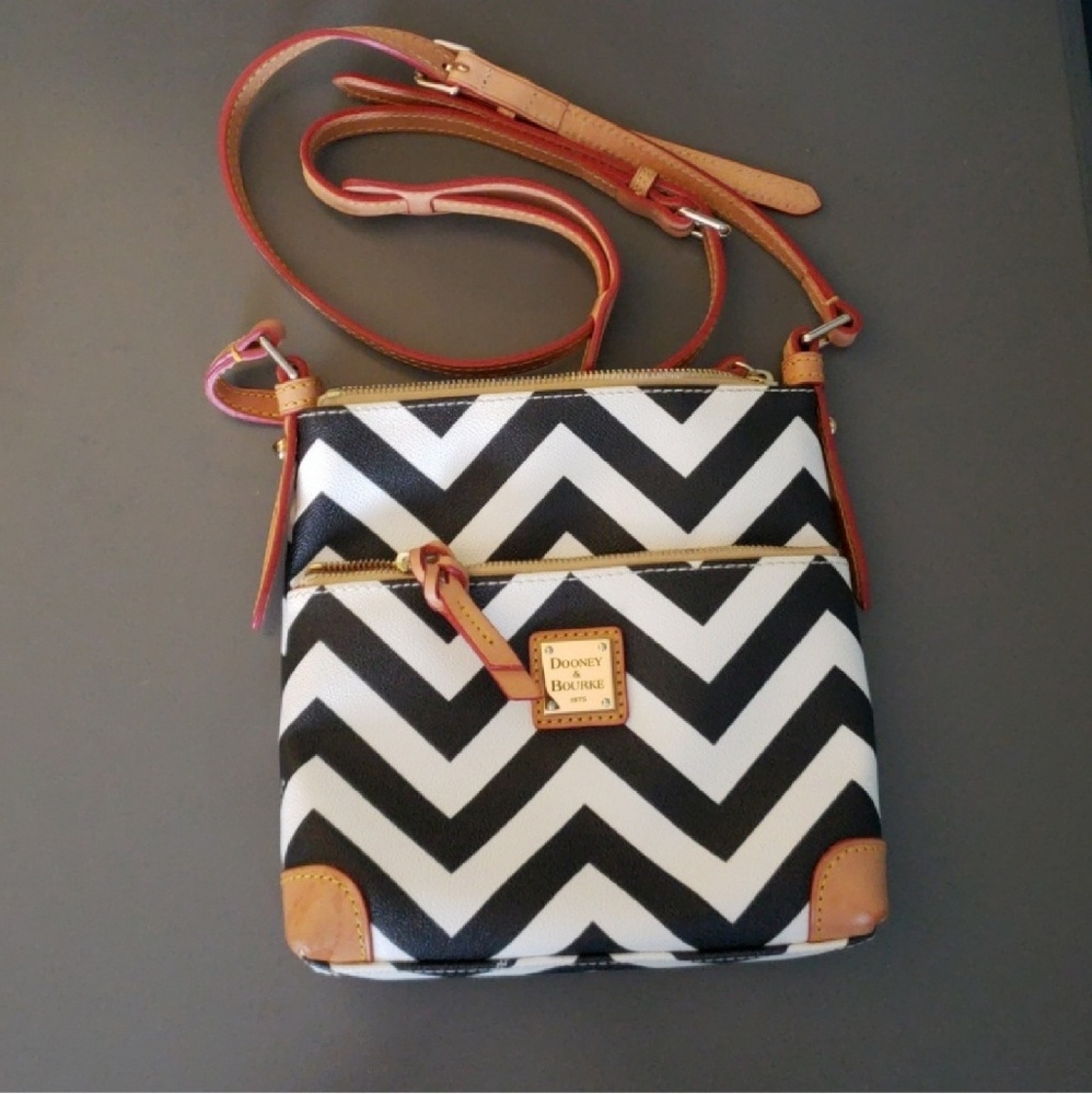 Dooney & Bourke